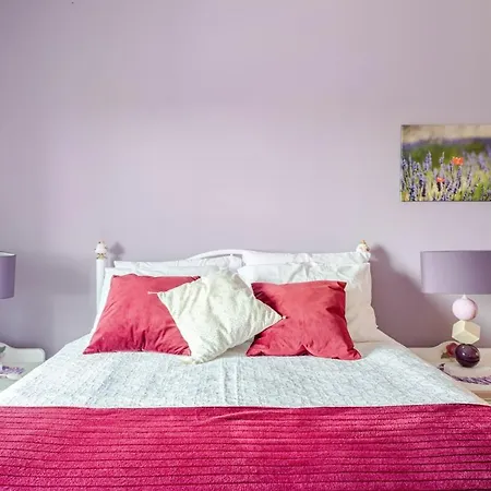 Сasa de vacaciones Casa Lavanda - Very Stylish House *